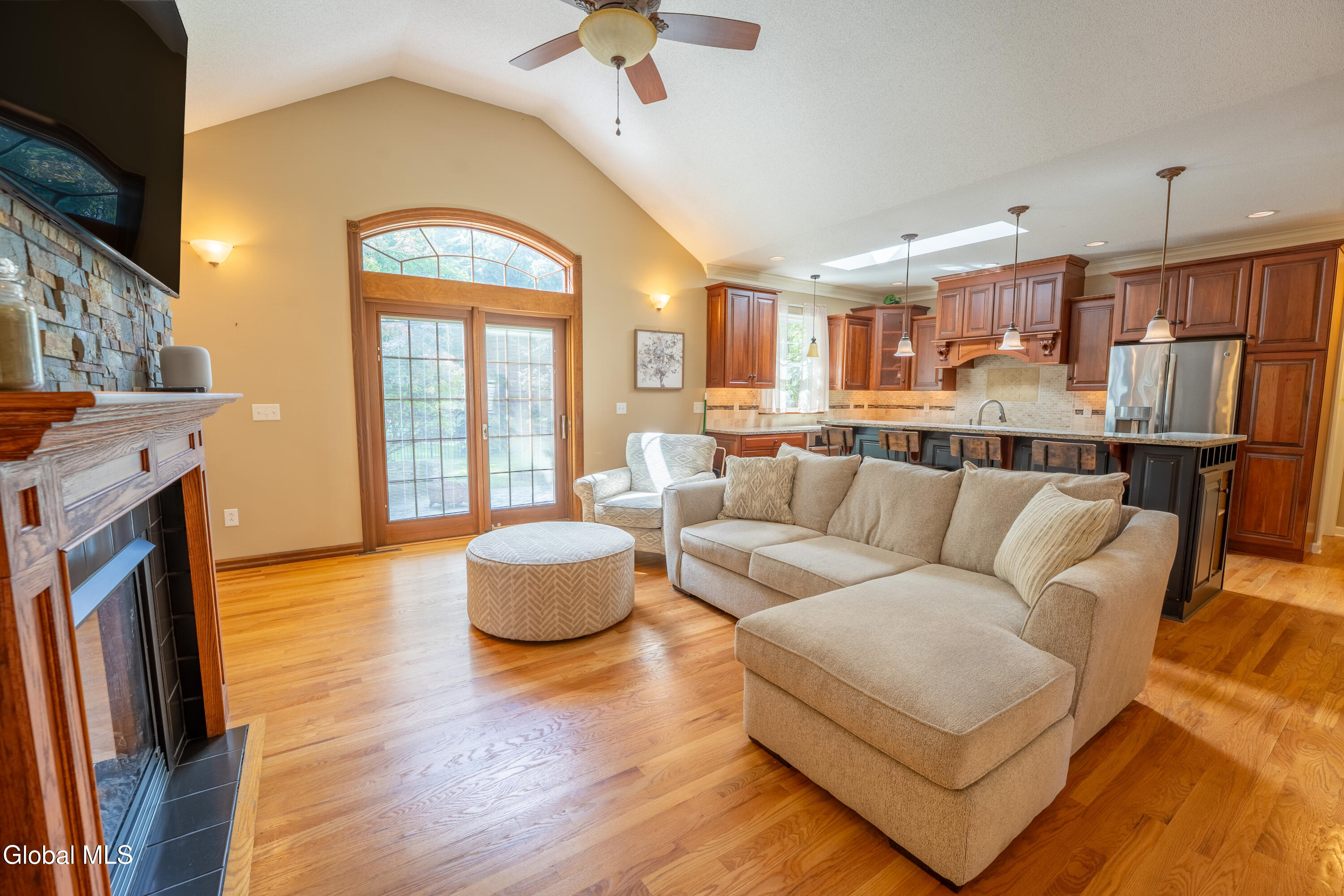 6214 Johnston Road Albany NY 12203