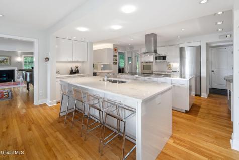 12 Fiddlers Lane Newtonville NY 12110