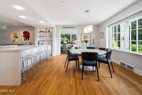 12 Fiddlers Lane Newtonville NY 12110