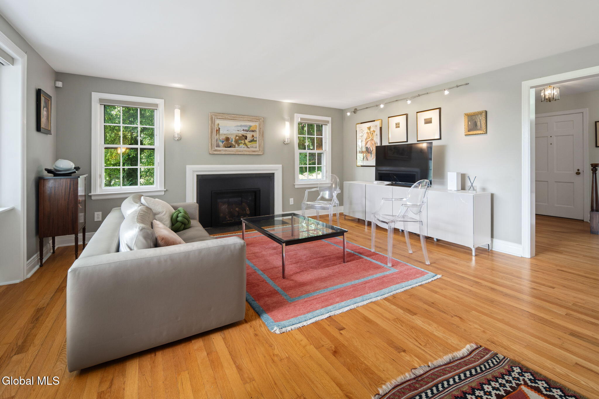 12 Fiddlers Lane Newtonville NY 12110