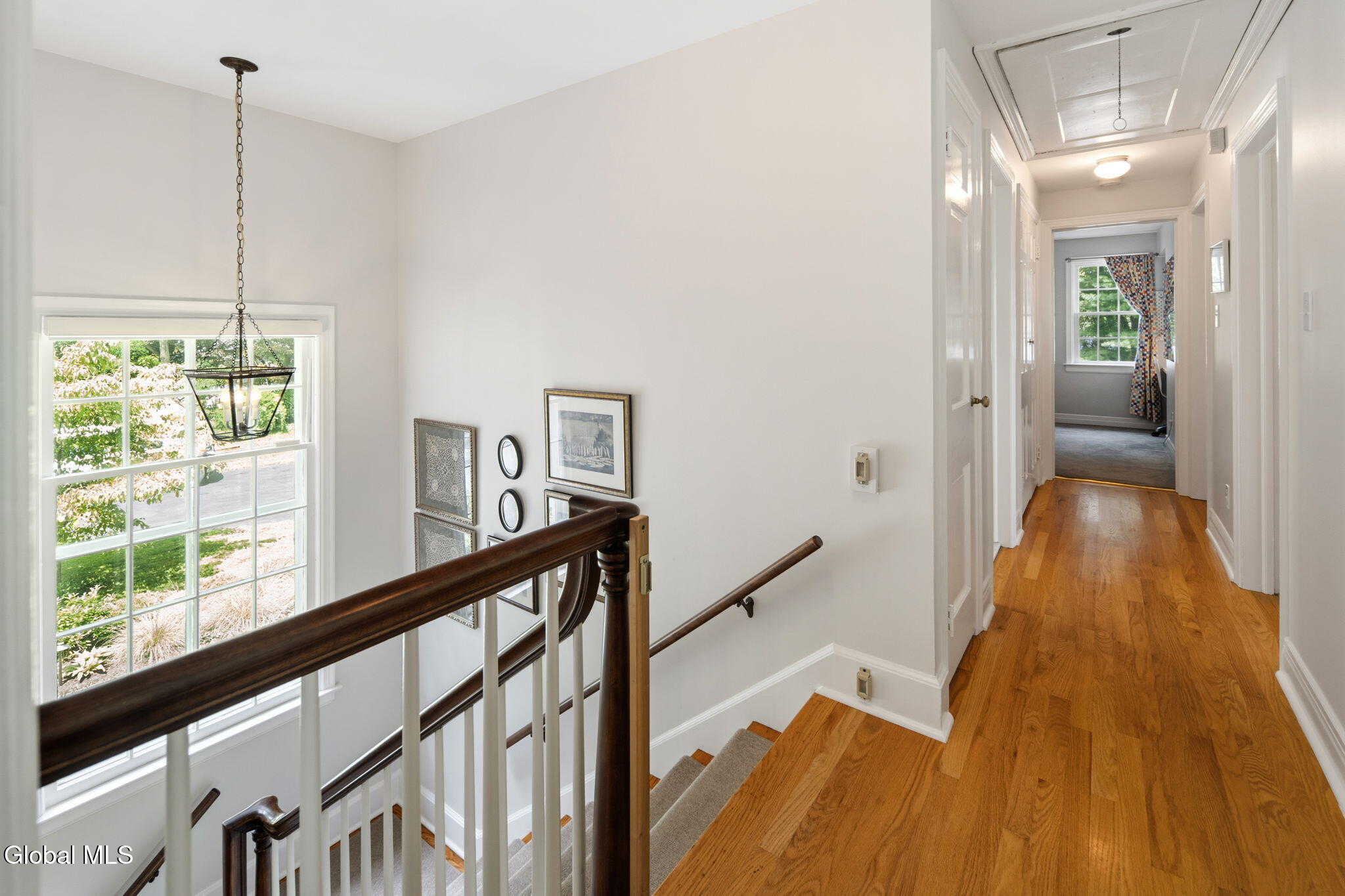 12 Fiddlers Lane Newtonville NY 12110