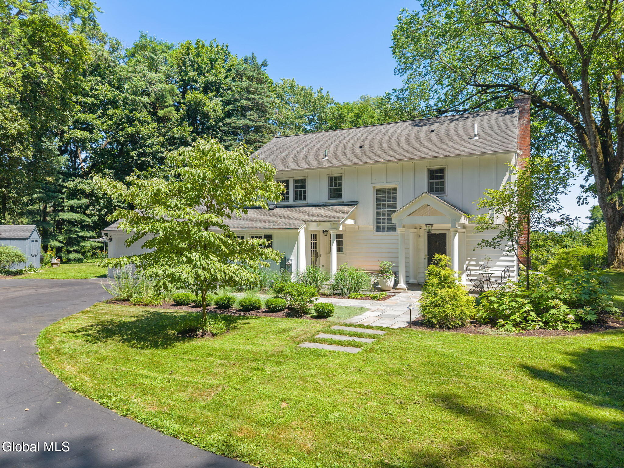 12 Fiddlers Lane Newtonville NY 12110