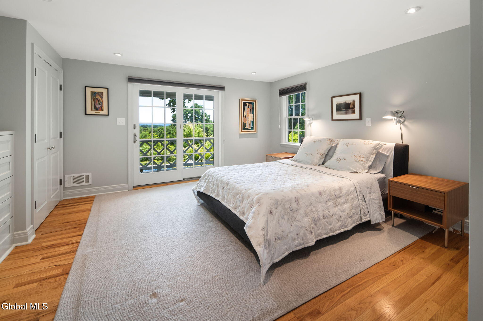 12 Fiddlers Lane Newtonville NY 12110