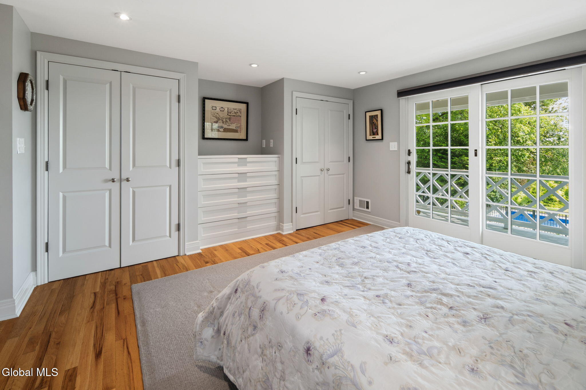 12 Fiddlers Lane Newtonville NY 12110