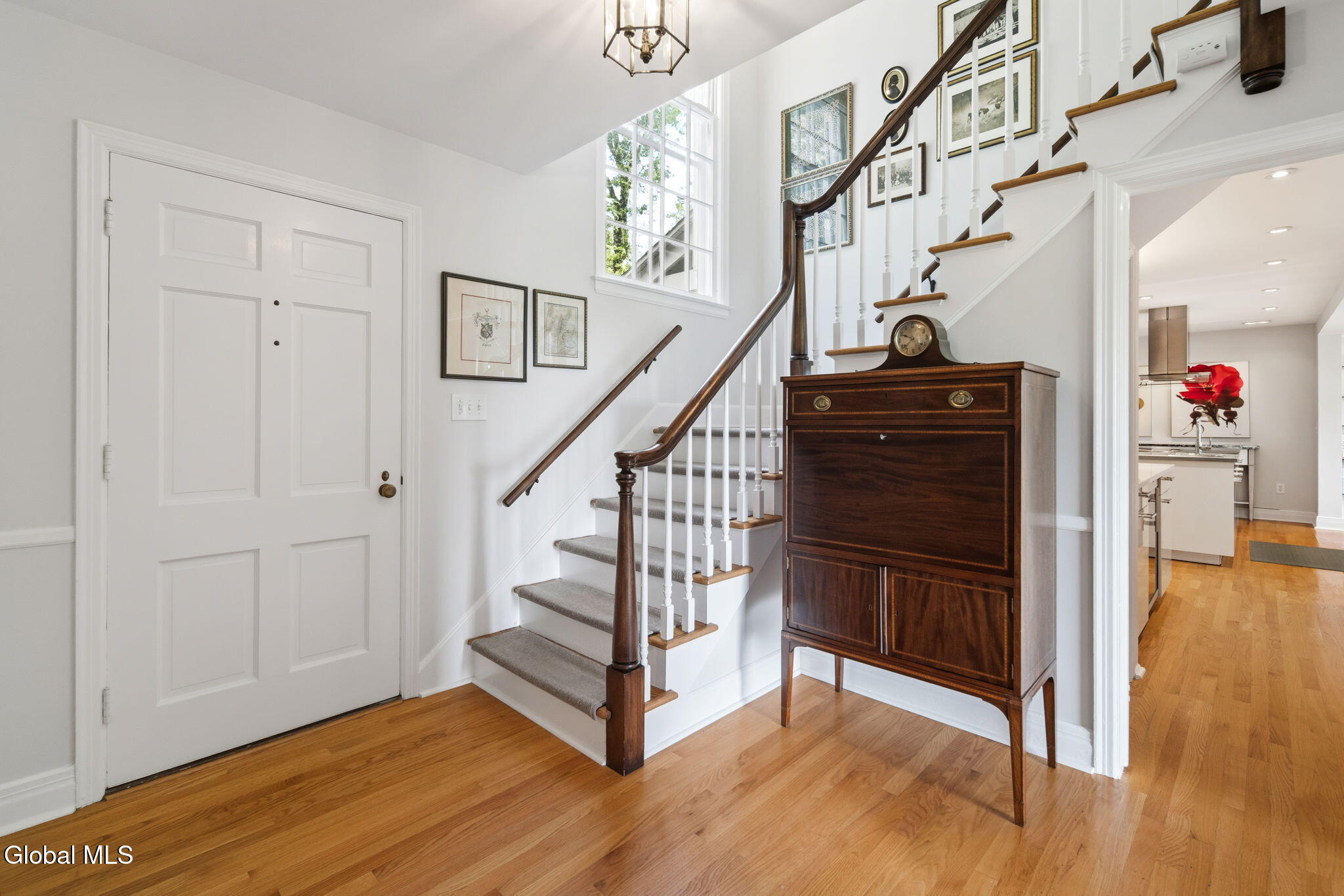 12 Fiddlers Lane Newtonville NY 12110