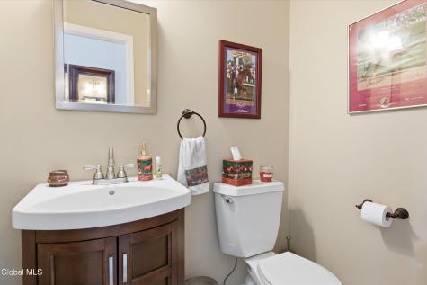 7 Bluebird Court Saratoga Springs NY 12866