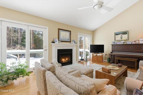 7 Bluebird Court Saratoga Springs NY 12866