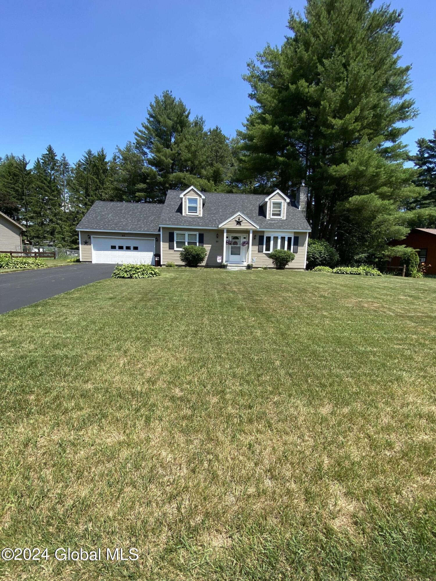 25 Sweetbriar Lane Queensbury NY 12804