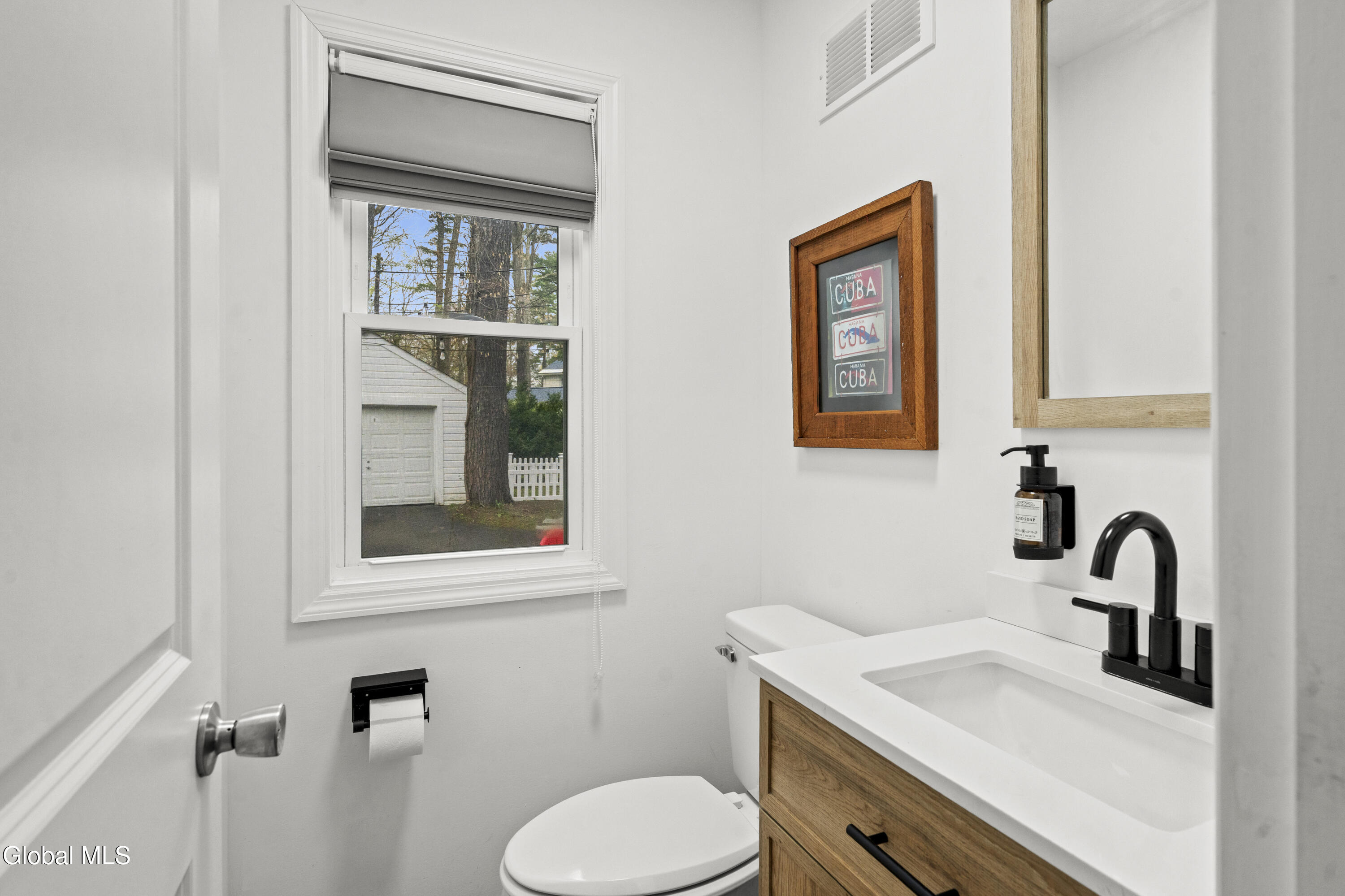 1575 Dean Street Niskayuna NY 12309