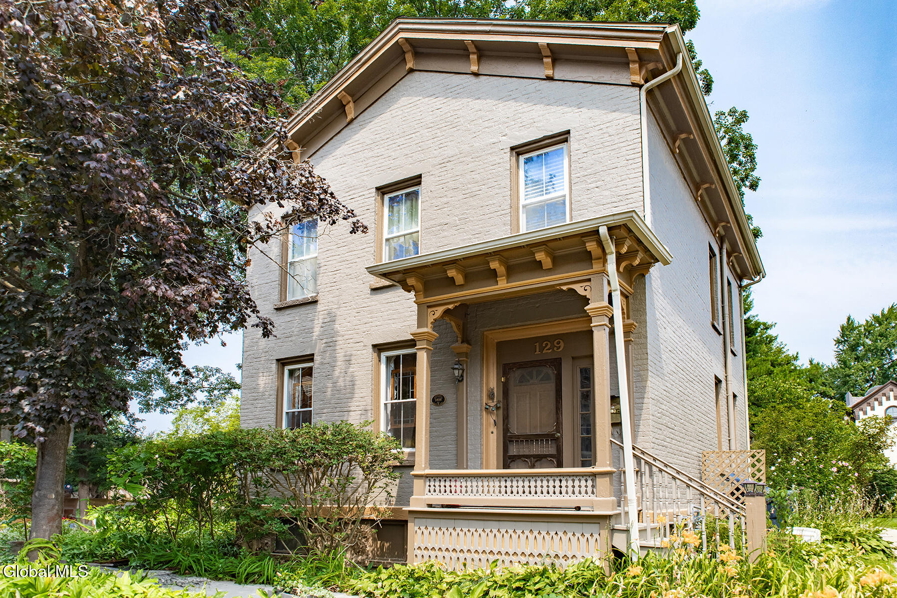 129 Spring Street Saratoga Springs NY 12866