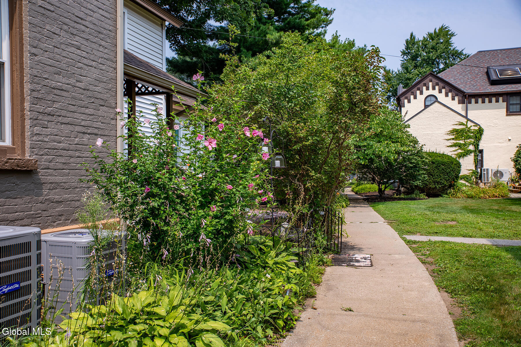 129 Spring Street Saratoga Springs NY 12866