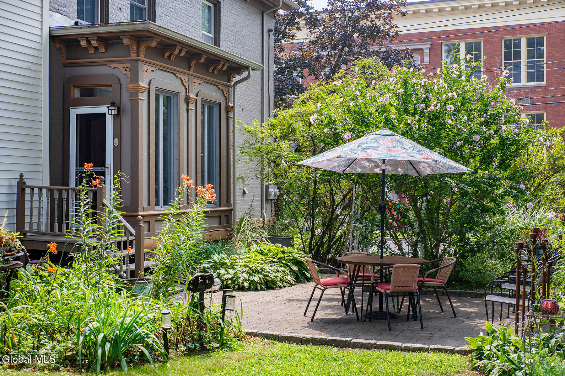 129 Spring Street Saratoga Springs NY 12866