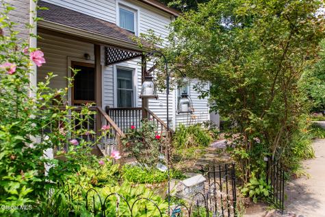 129 Spring Street Saratoga Springs NY 12866