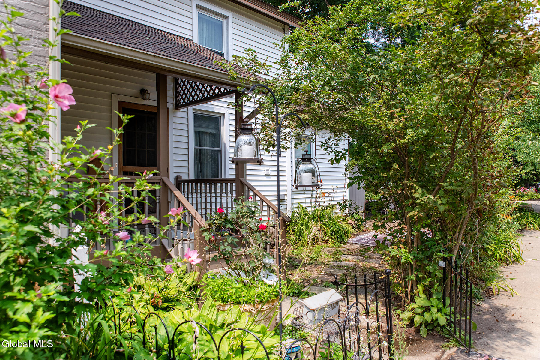 129 Spring Street Saratoga Springs NY 12866
