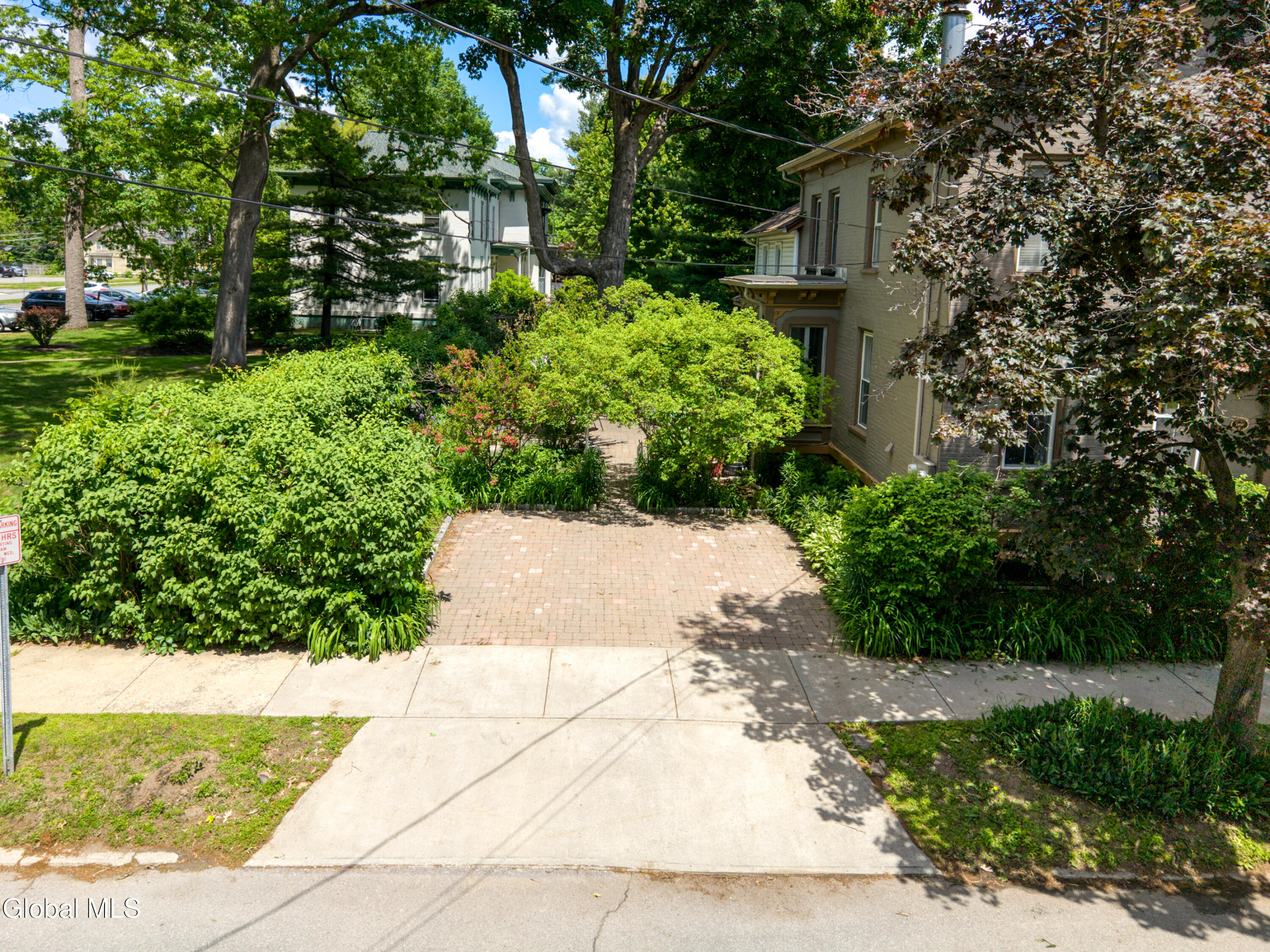 129 Spring Street Saratoga Springs NY 12866