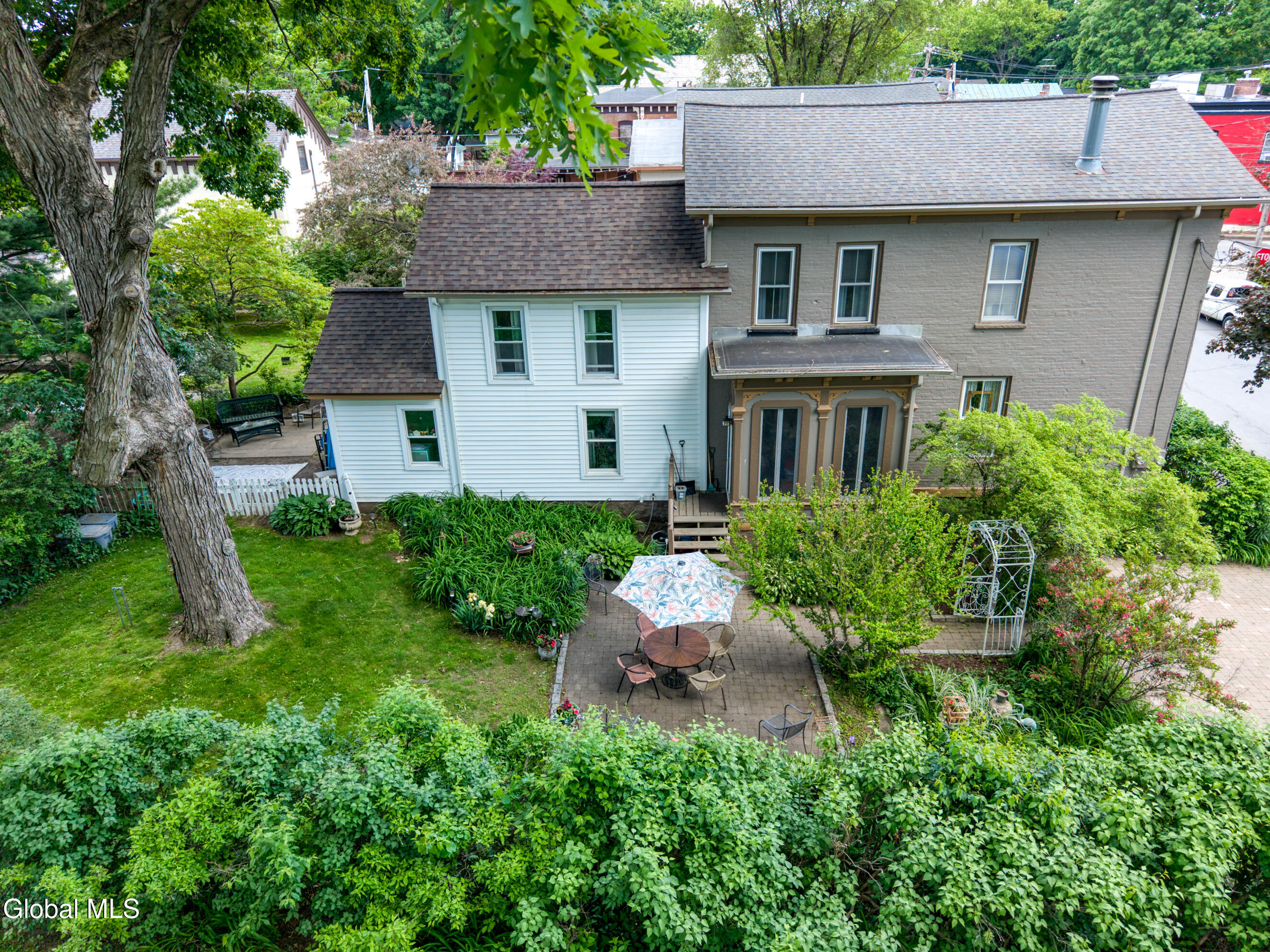 129 Spring Street Saratoga Springs NY 12866