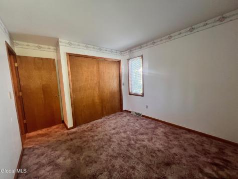 6 St Francis Lane Schenectady NY 12304