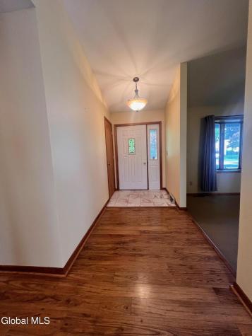 6 St Francis Lane Schenectady NY 12304