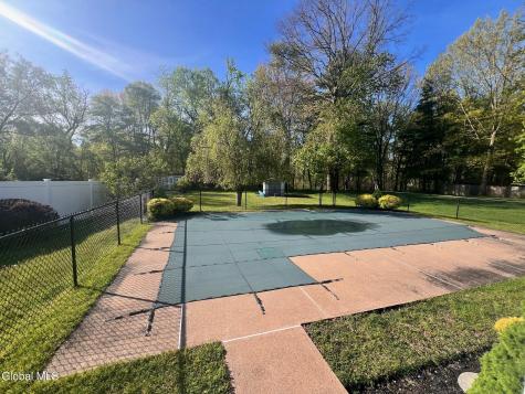 6 St Francis Lane Schenectady NY 12304
