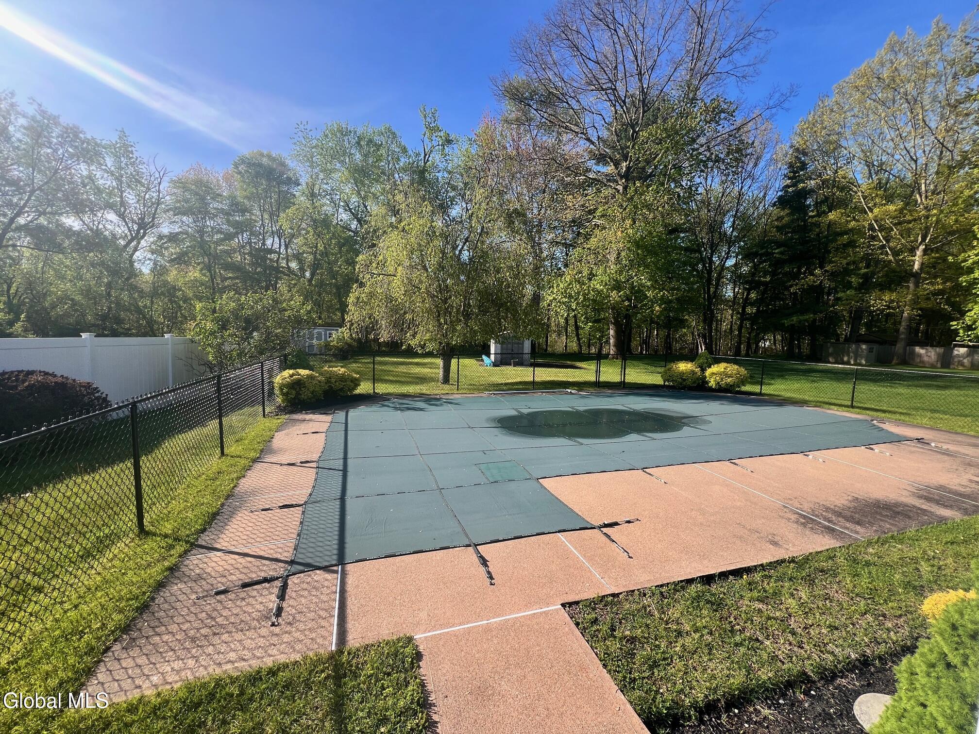 6 St Francis Lane Schenectady NY 12304