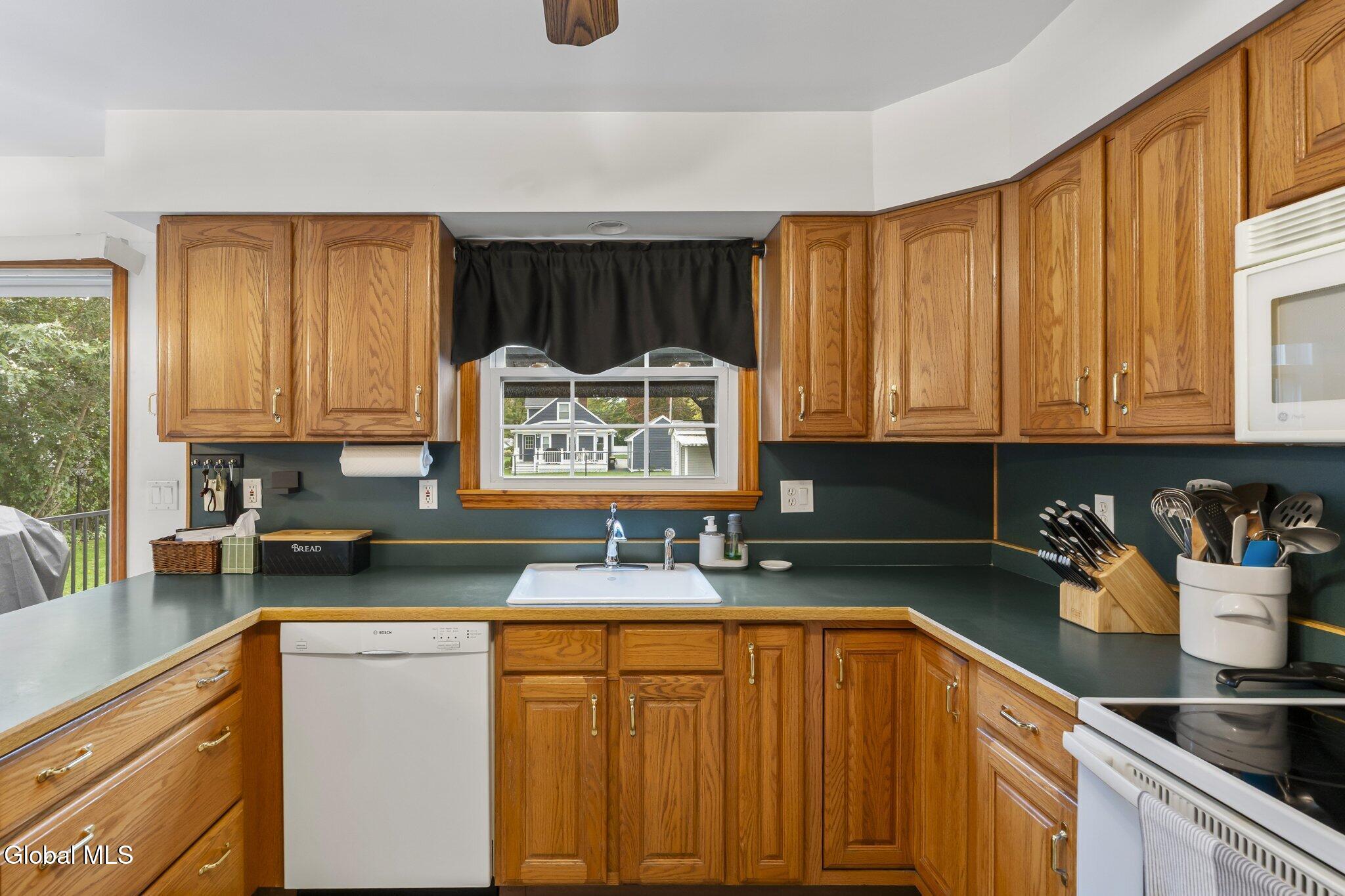 1921 Bernice Street Schenectady NY 12303