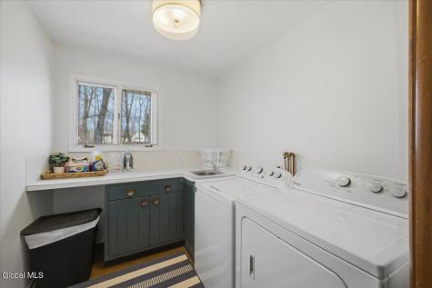 121 Fifth Avenue Saratoga Springs NY 12866