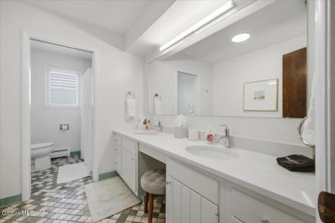 121 Fifth Avenue Saratoga Springs NY 12866