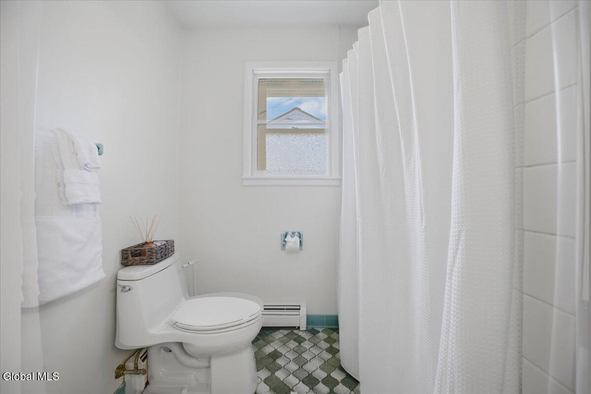 121 Fifth Avenue Saratoga Springs NY 12866