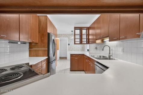 2334 St Joseph Drive Niskayuna NY 12309