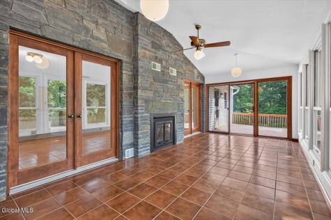 2334 St Joseph Drive Niskayuna NY 12309