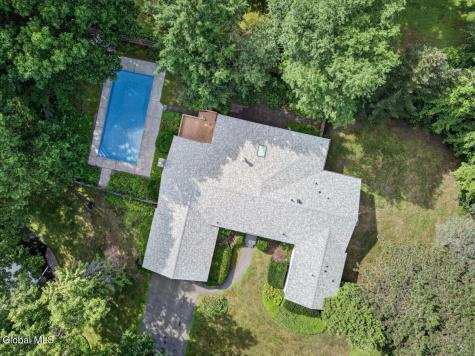 2334 St Joseph Drive Niskayuna NY 12309