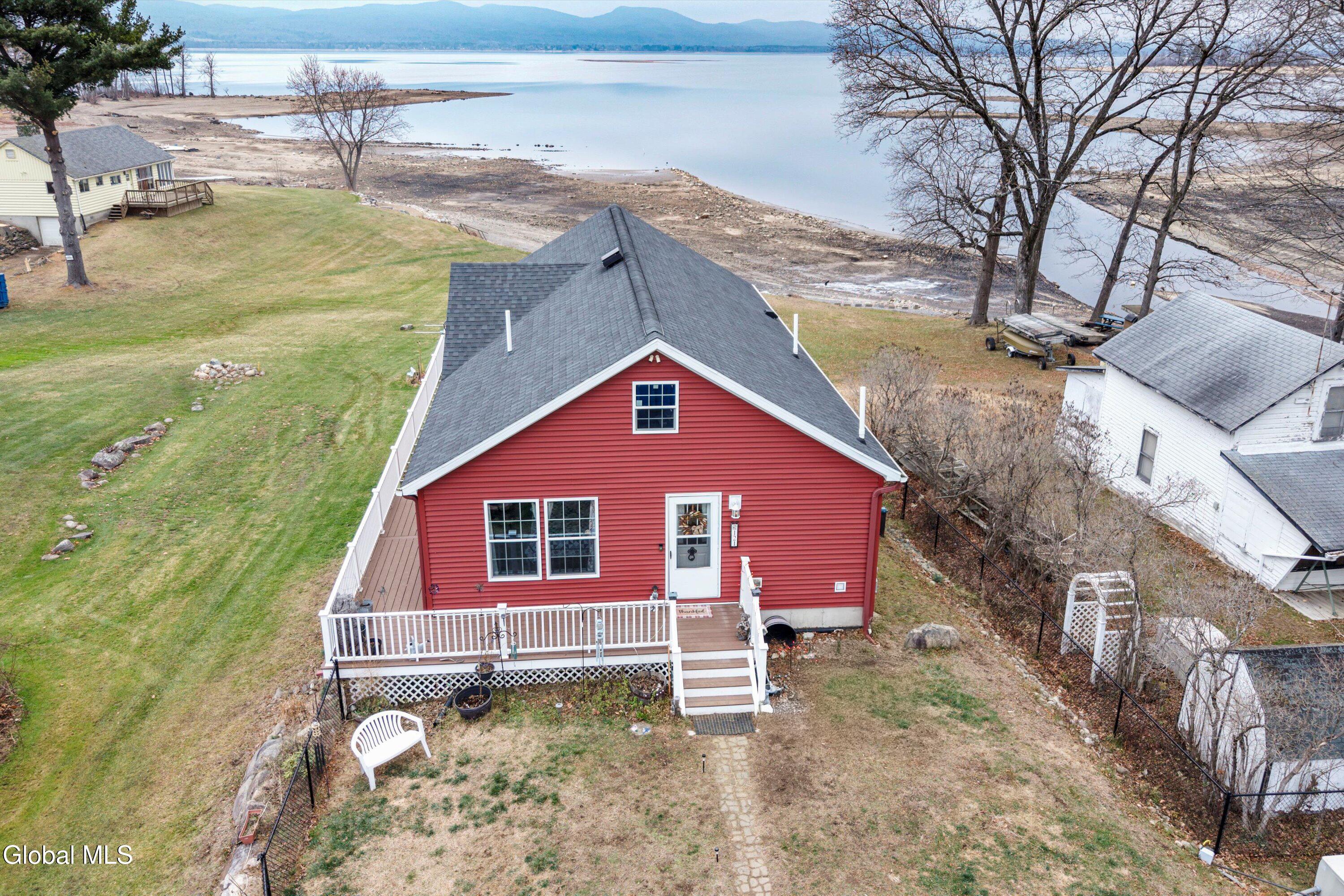 121 Friendship Drive Broadalbin NY 12025