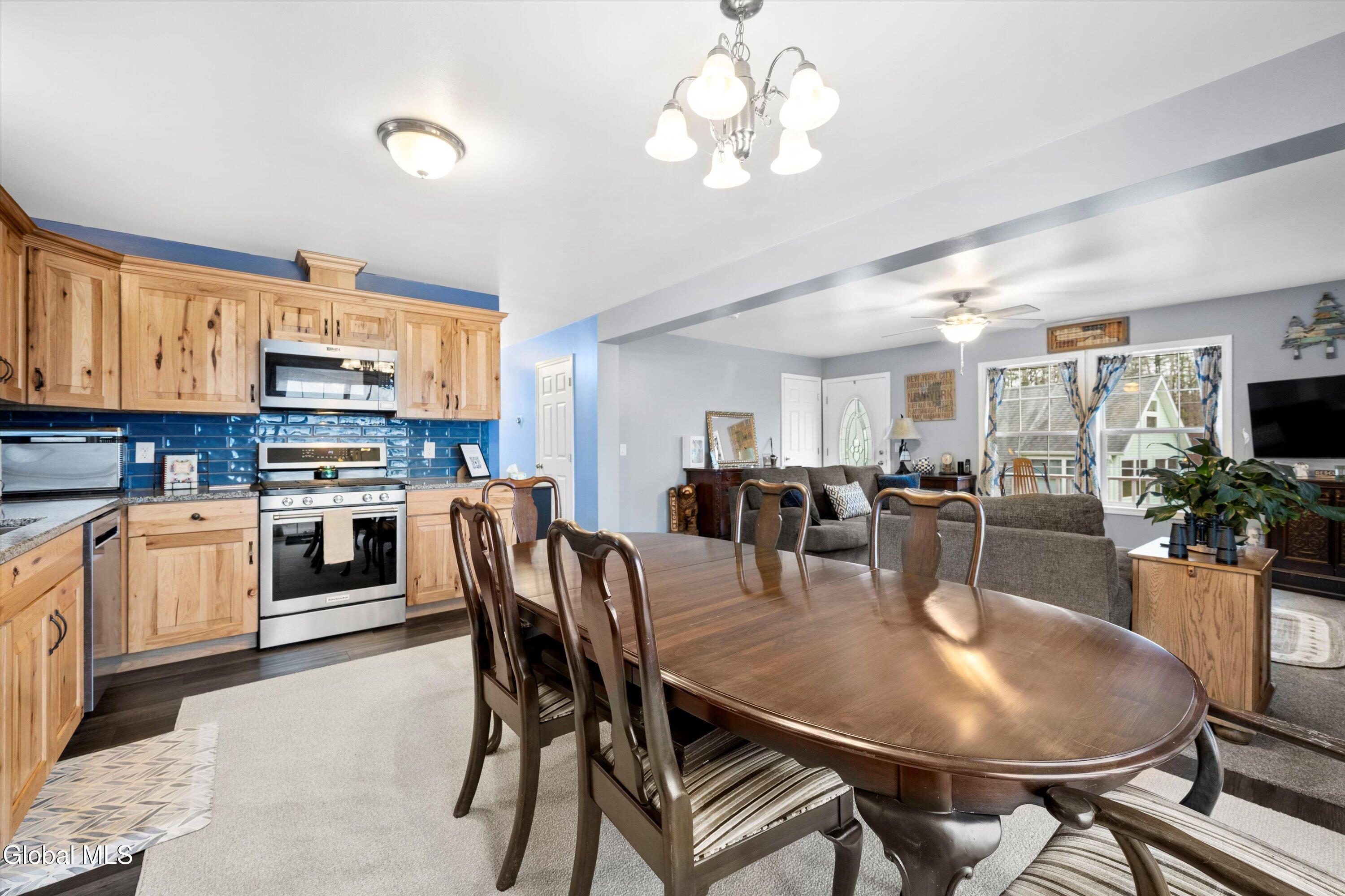 121 Friendship Drive Broadalbin NY 12025