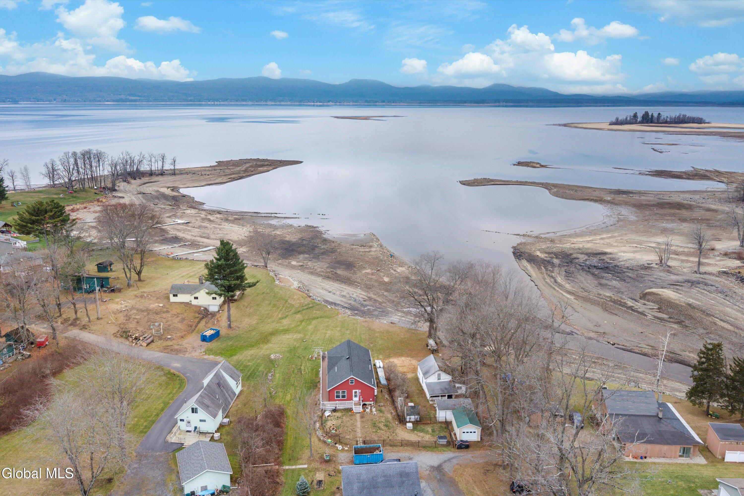 121 Friendship Drive Broadalbin NY 12025