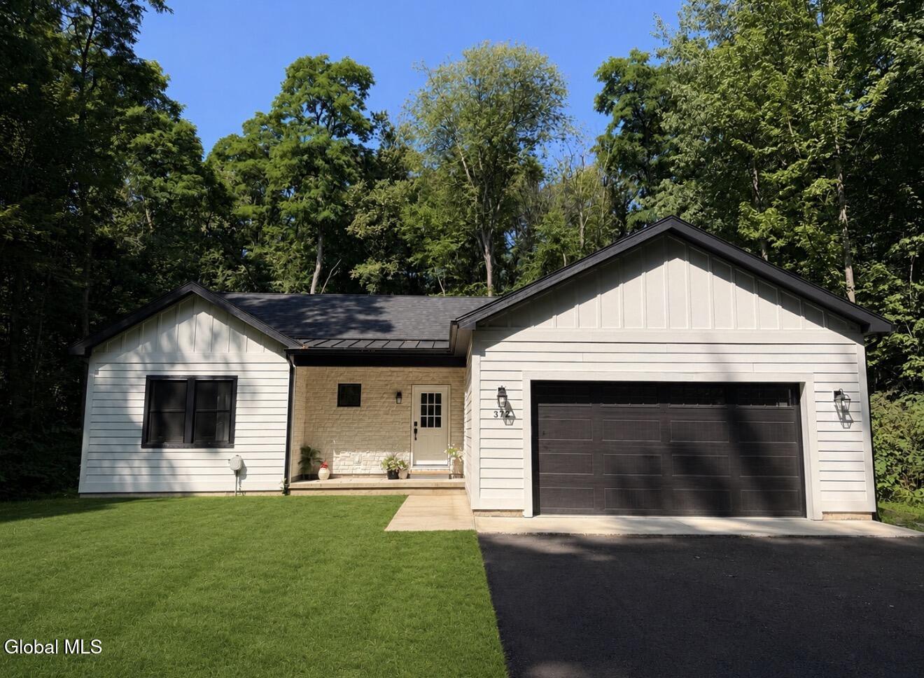 372 Lake Avenue Saratoga NY 12866