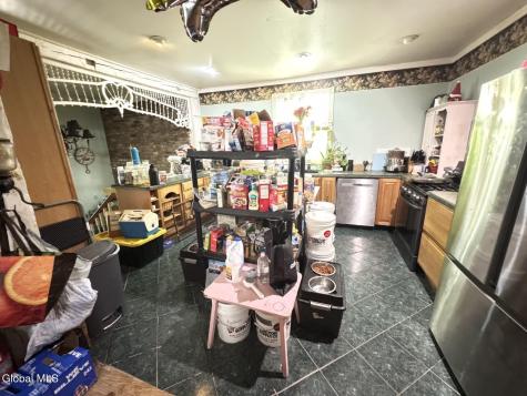 32 Ray Street Niskayuna NY 12309