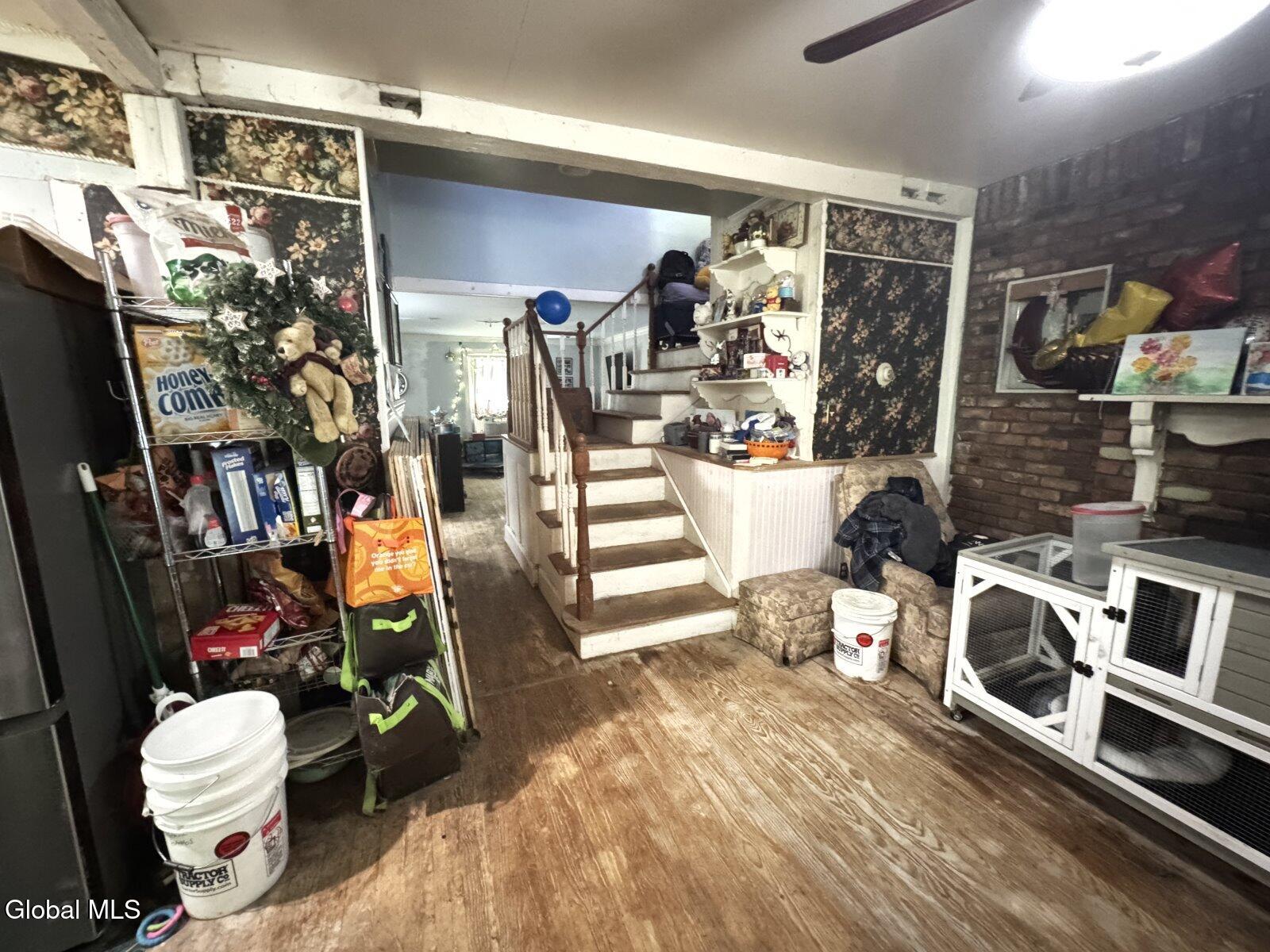 32 Ray Street Niskayuna NY 12309