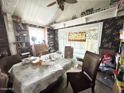 32 Ray Street Niskayuna NY 12309