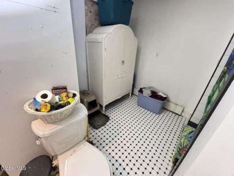 32 Ray Street Niskayuna NY 12309