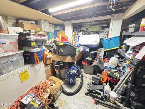 32 Ray Street Niskayuna NY 12309