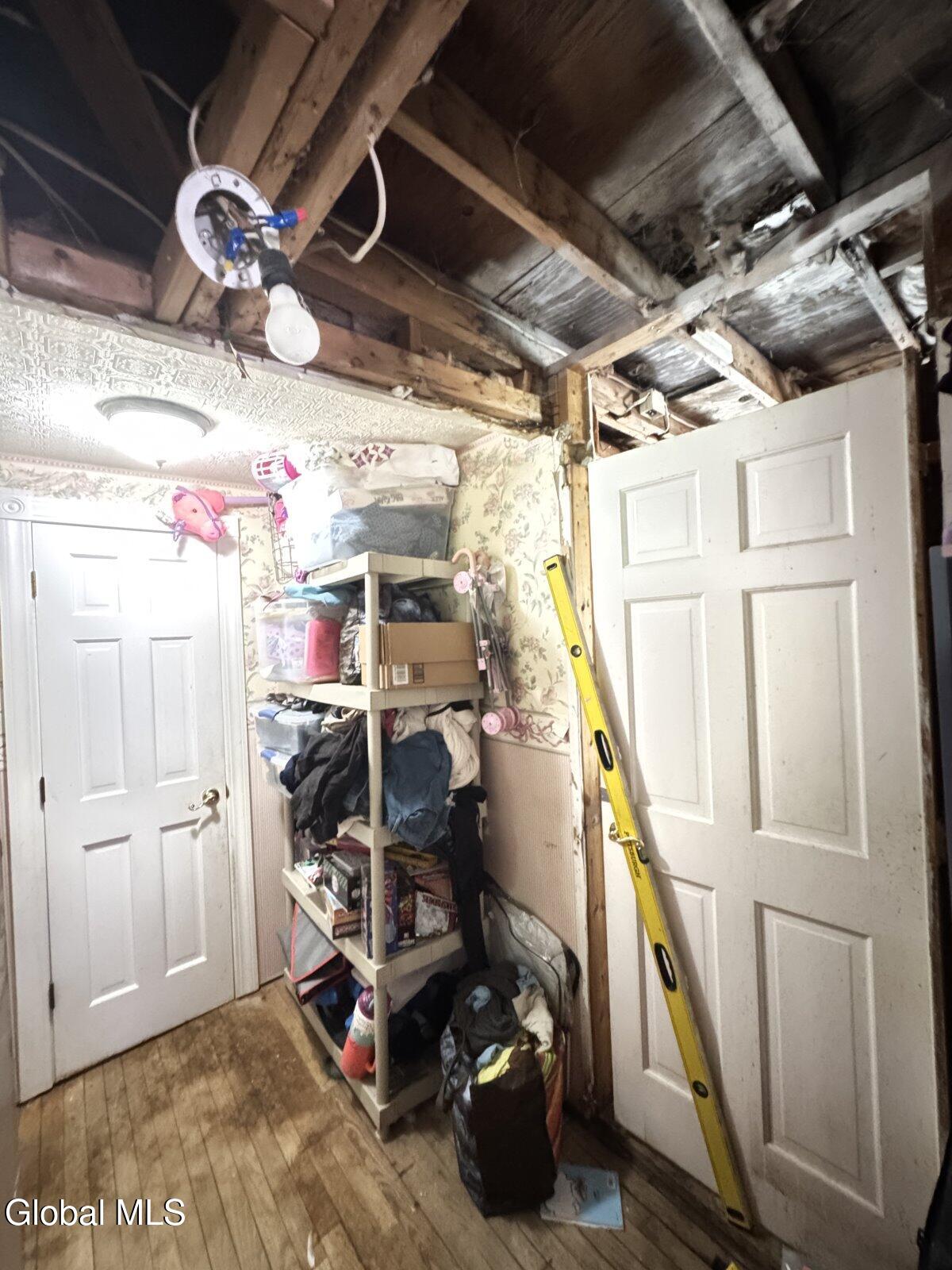 32 Ray Street Niskayuna NY 12309