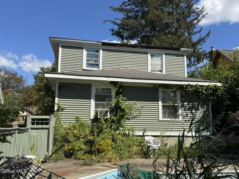 32 Ray Street Niskayuna NY 12309