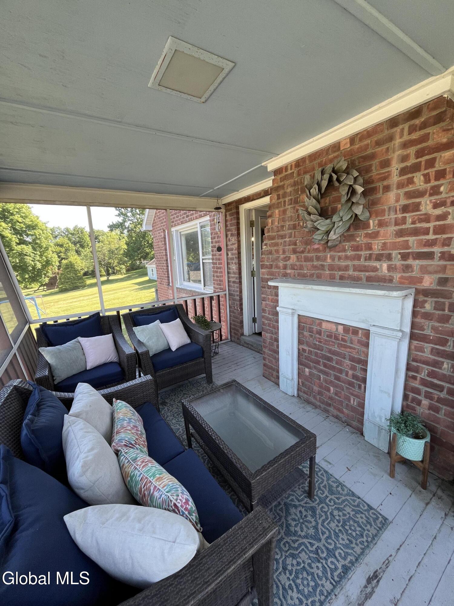 5 Summit Terrace Ravena NY 12143