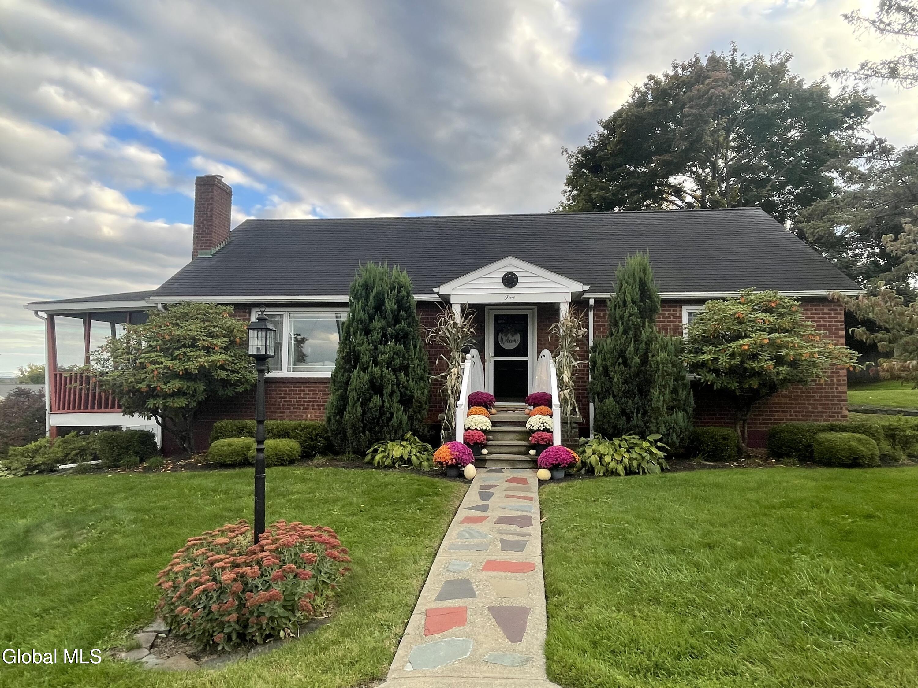 5 Summit Terrace Ravena NY 12143