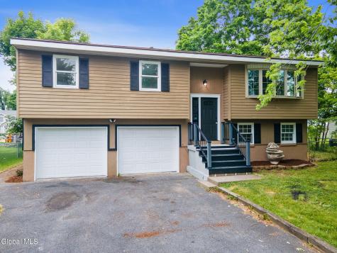 62 Green Island Avenue Latham NY 12110
