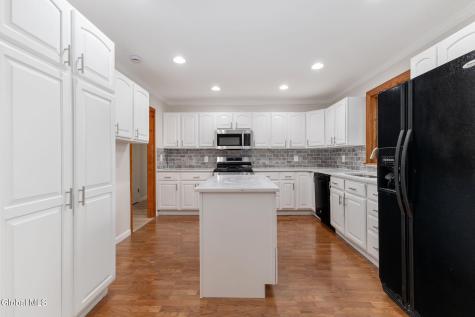 62 Green Island Avenue Latham NY 12110