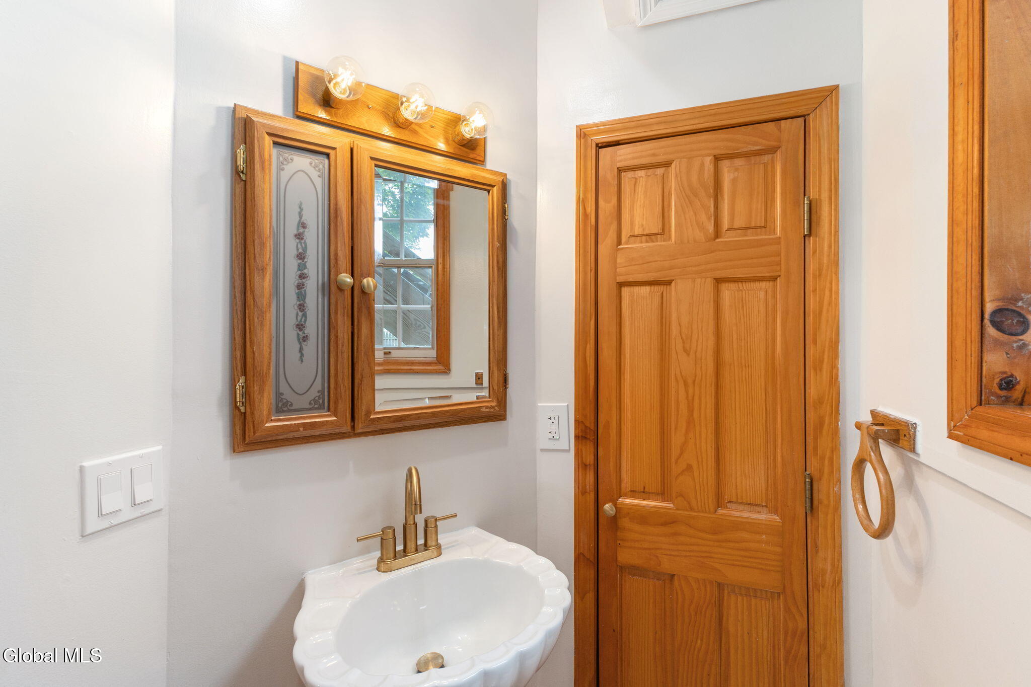 62 Green Island Avenue Latham NY 12110