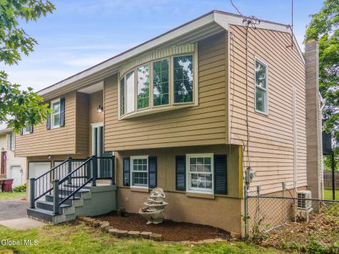 62 Green Island Avenue Latham NY 12110