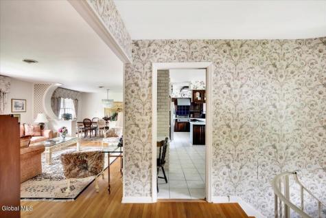 19 Momrow Court Menands NY 12204