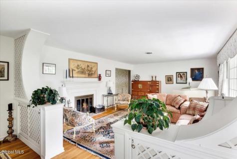 19 Momrow Court Menands NY 12204